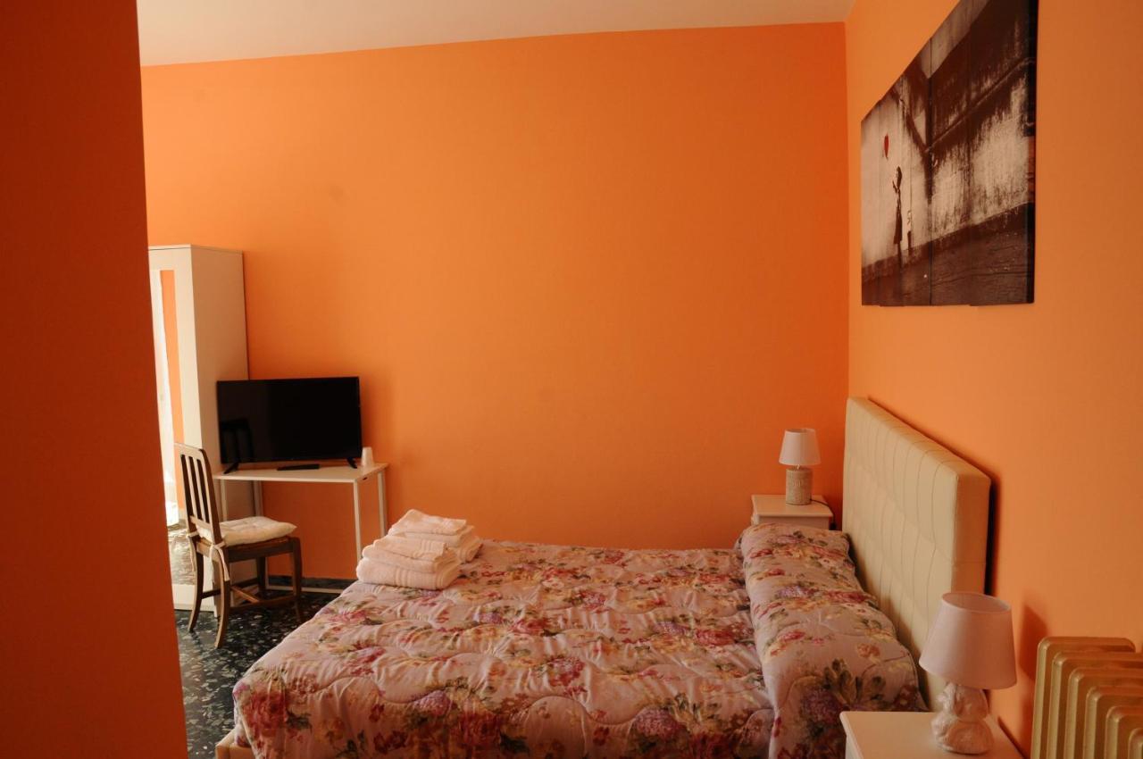 Andrea Affittacamere E B&B Solignano Nuovo ภายนอก รูปภาพ