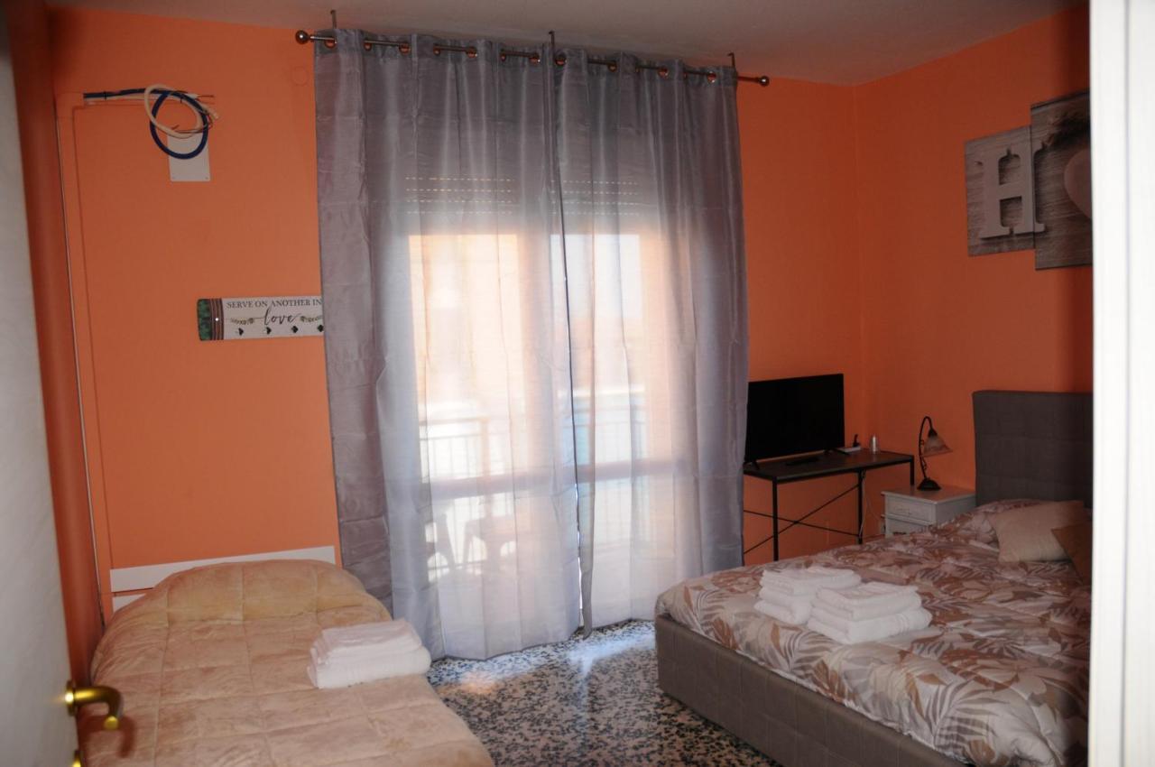 Andrea Affittacamere E B&B Solignano Nuovo ภายนอก รูปภาพ