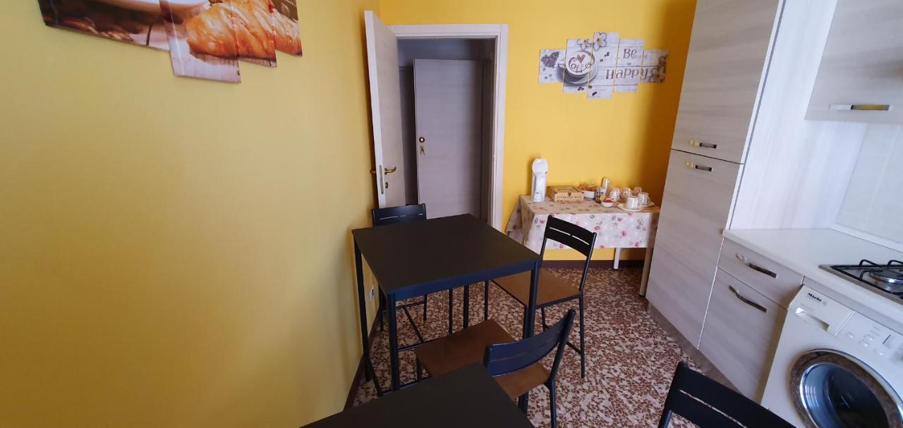 Andrea Affittacamere E B&B Solignano Nuovo ภายนอก รูปภาพ