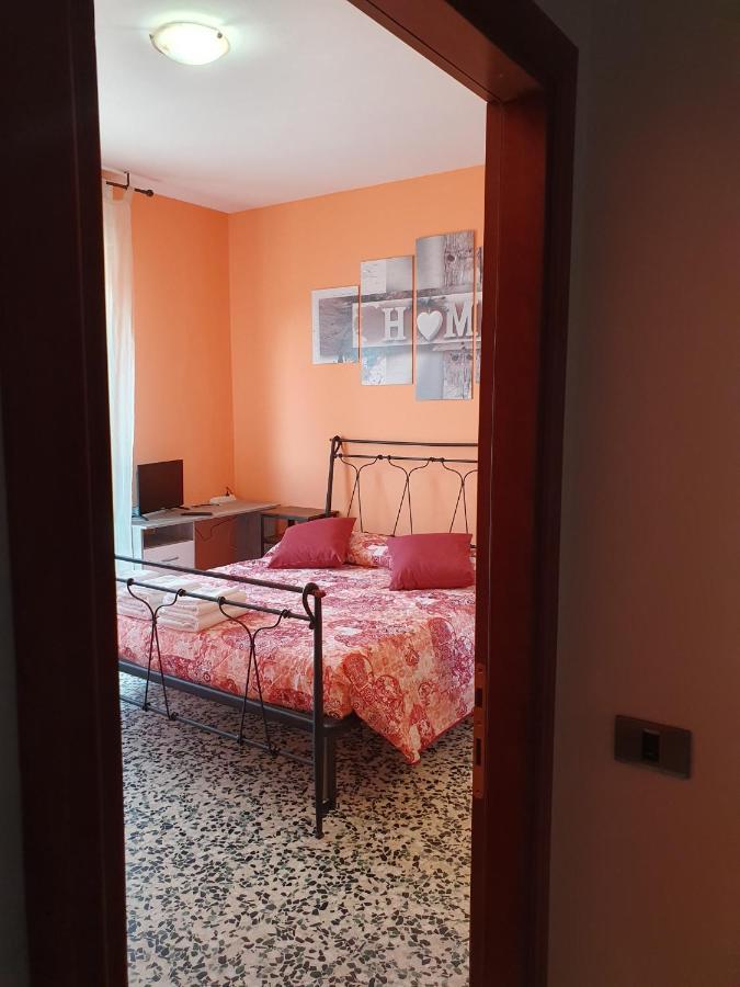 Andrea Affittacamere E B&B Solignano Nuovo ภายนอก รูปภาพ
