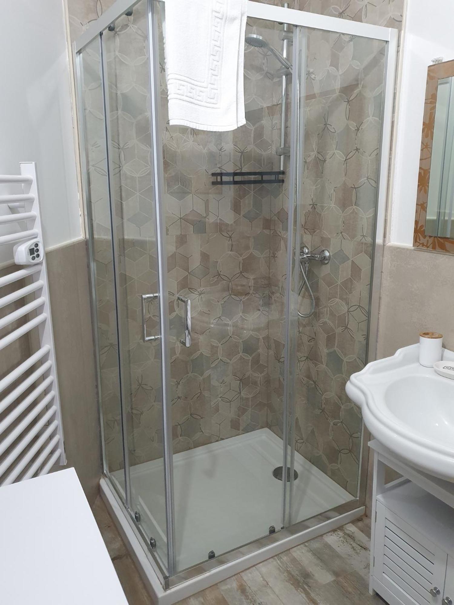 Andrea Affittacamere E B&B Solignano Nuovo ภายนอก รูปภาพ