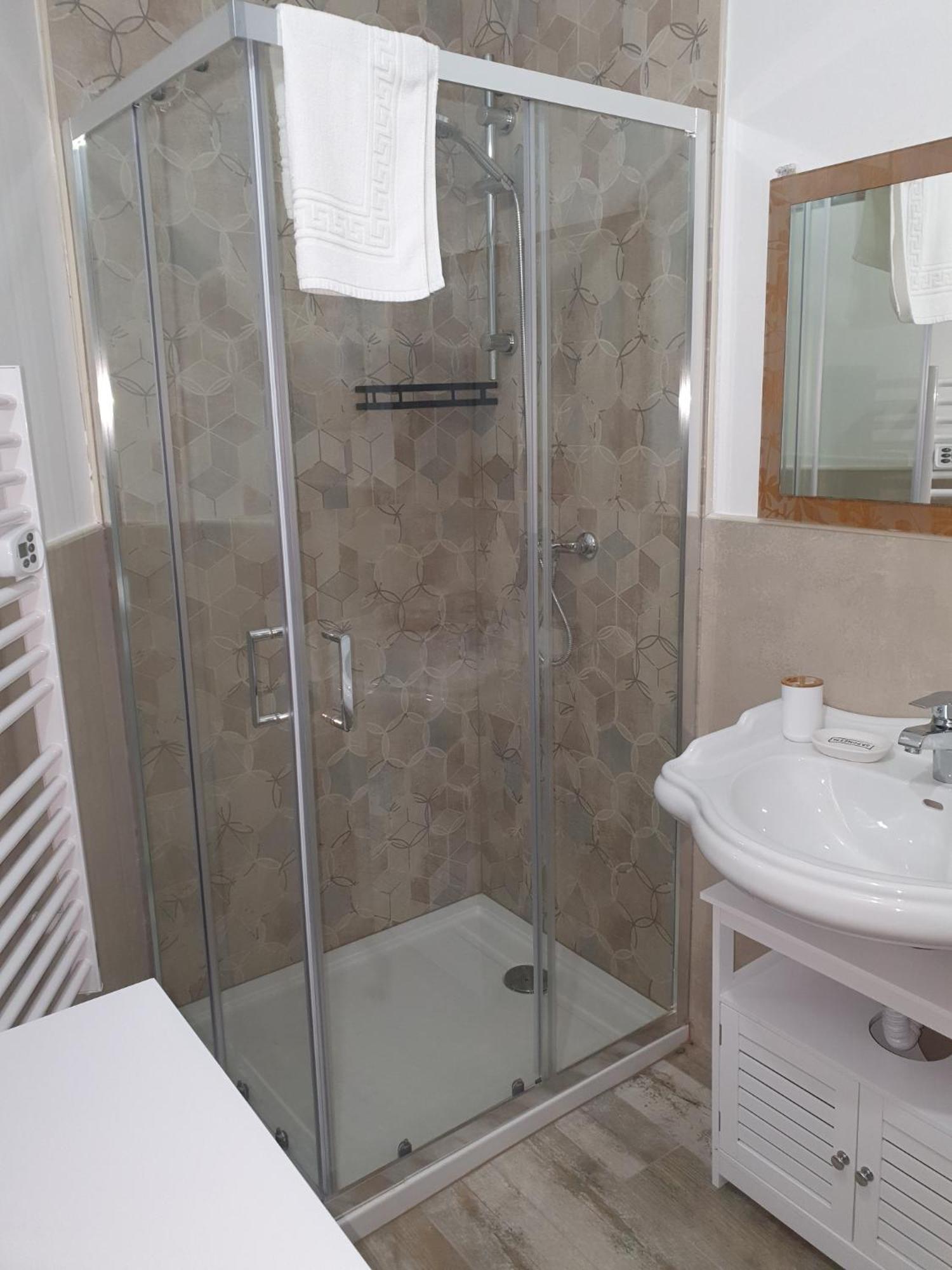 Andrea Affittacamere E B&B Solignano Nuovo ภายนอก รูปภาพ