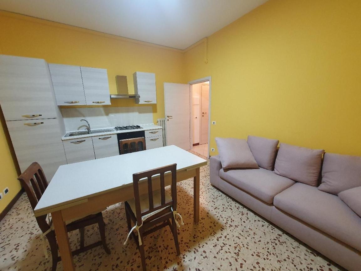 Andrea Affittacamere E B&B Solignano Nuovo ภายนอก รูปภาพ